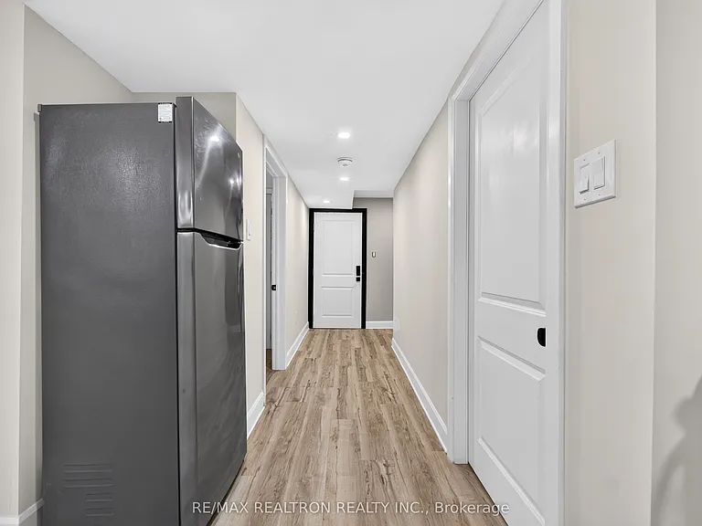 40 Carr Dr — Photo 15