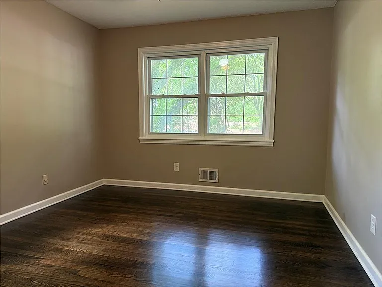 782 Prince Ave — Photo 21