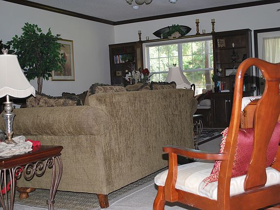 5th image of 231 Sandy Creek Pl