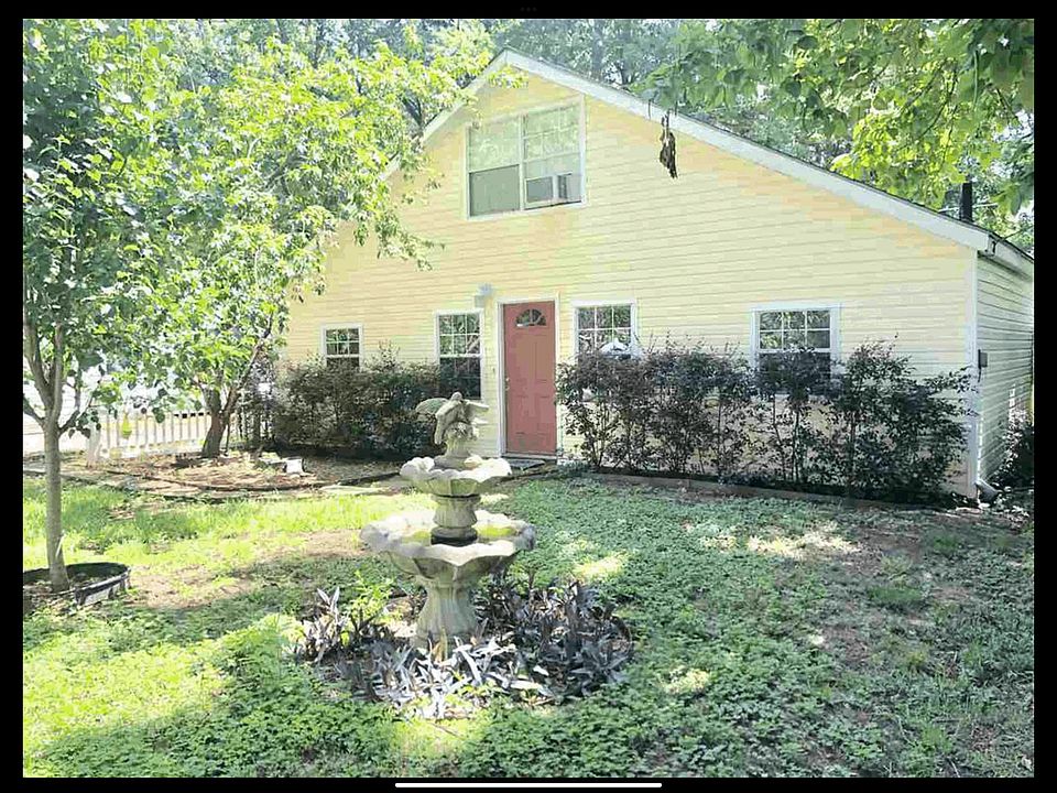 3 Bedroom, 2 Bath