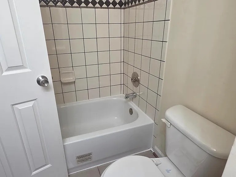 7766 Black Horse Ct — Photo 17
