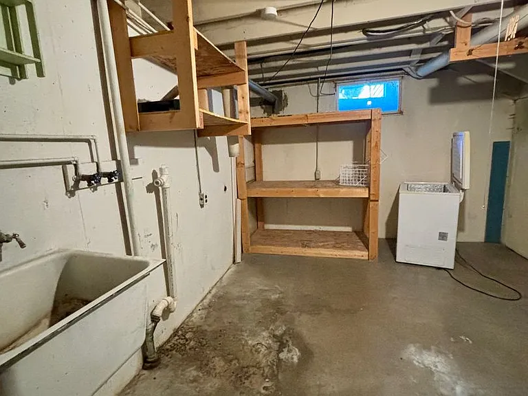1130 Hudson St — Photo 15
