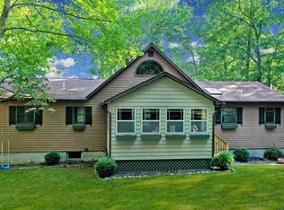 433 Raymondskill Rd, Milford, PA 18337