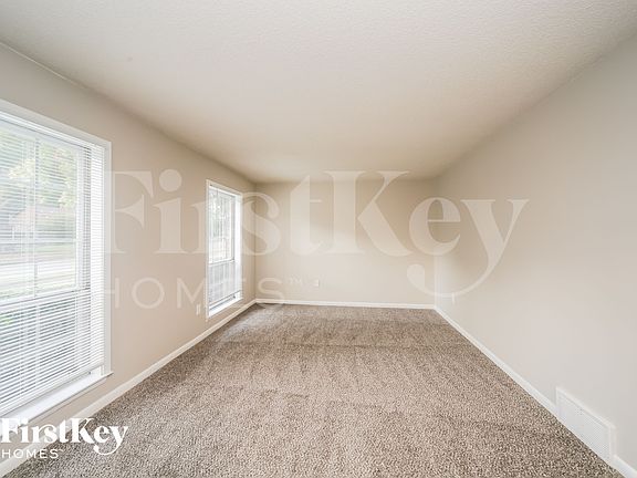 4th image of 6319 Solway Dr