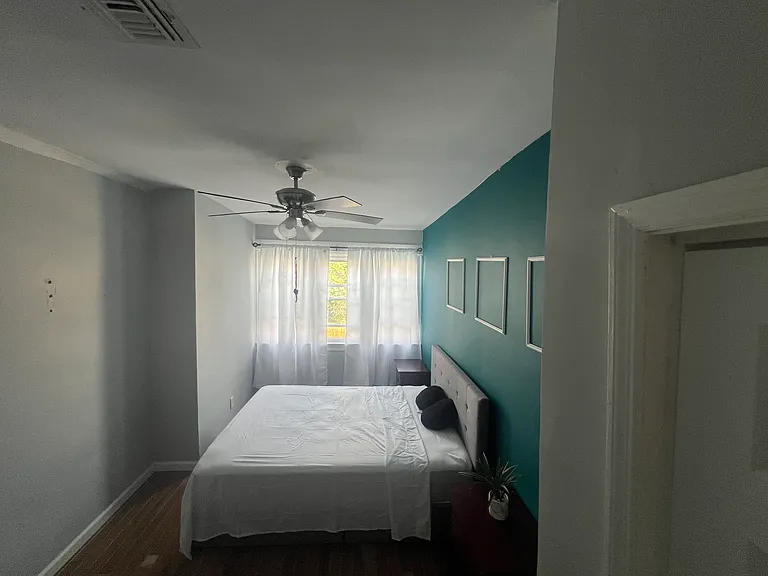 891 S 18th St #3 — Photo 4