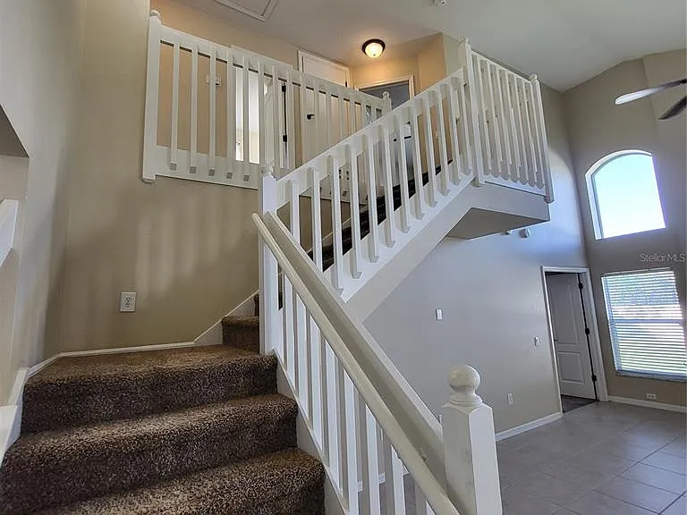 25903 Bloomsbury Ct — Photo 33