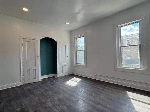 4133 Pennsgrove St, Philadelphia, PA 19104