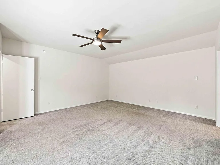 6215 Queensloch Dr — Photo 20