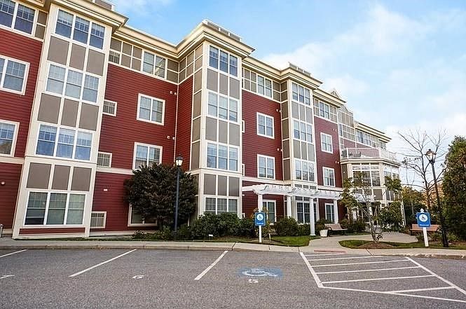 1st image of 35 Commonwealth Ave APT 110