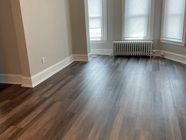727 W Main St #2 — Photo 3