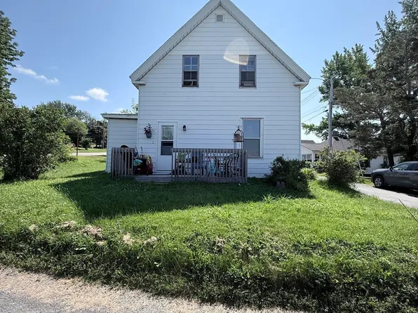 5 Fraser St, Trenton, NS B0K 1X0