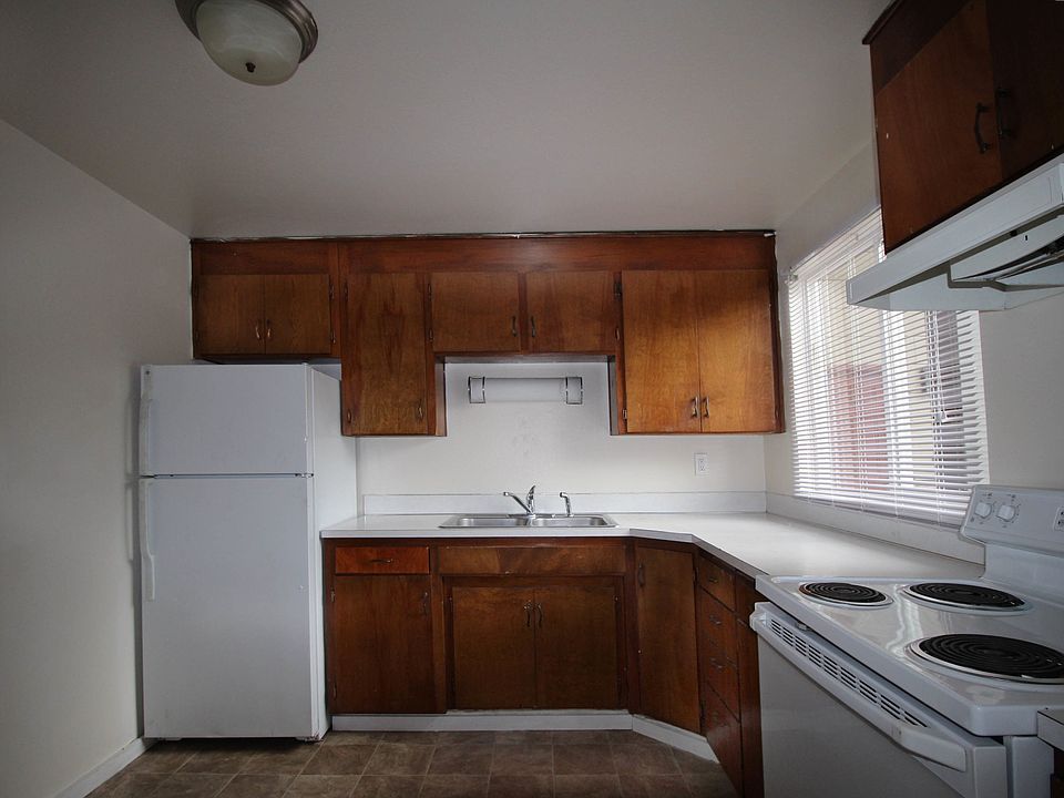 1st image of 9104 Newgrove Ave SW APT 11