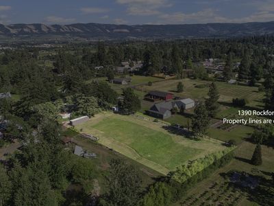 1390 Rockford Rd, Hood River, OR, 97031