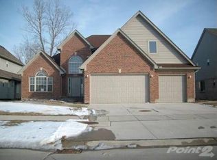 49884 Jean Dr, Macomb, MI