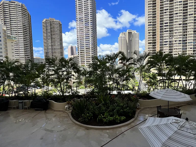 1860 Ala Moana Blvd — Photo 22