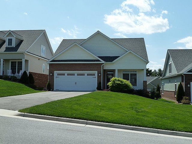1st image of 604 Kentwood Dr