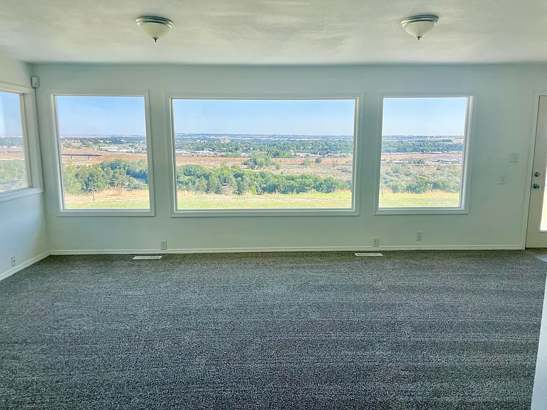 363 Columbia Park Trl — Photo 8