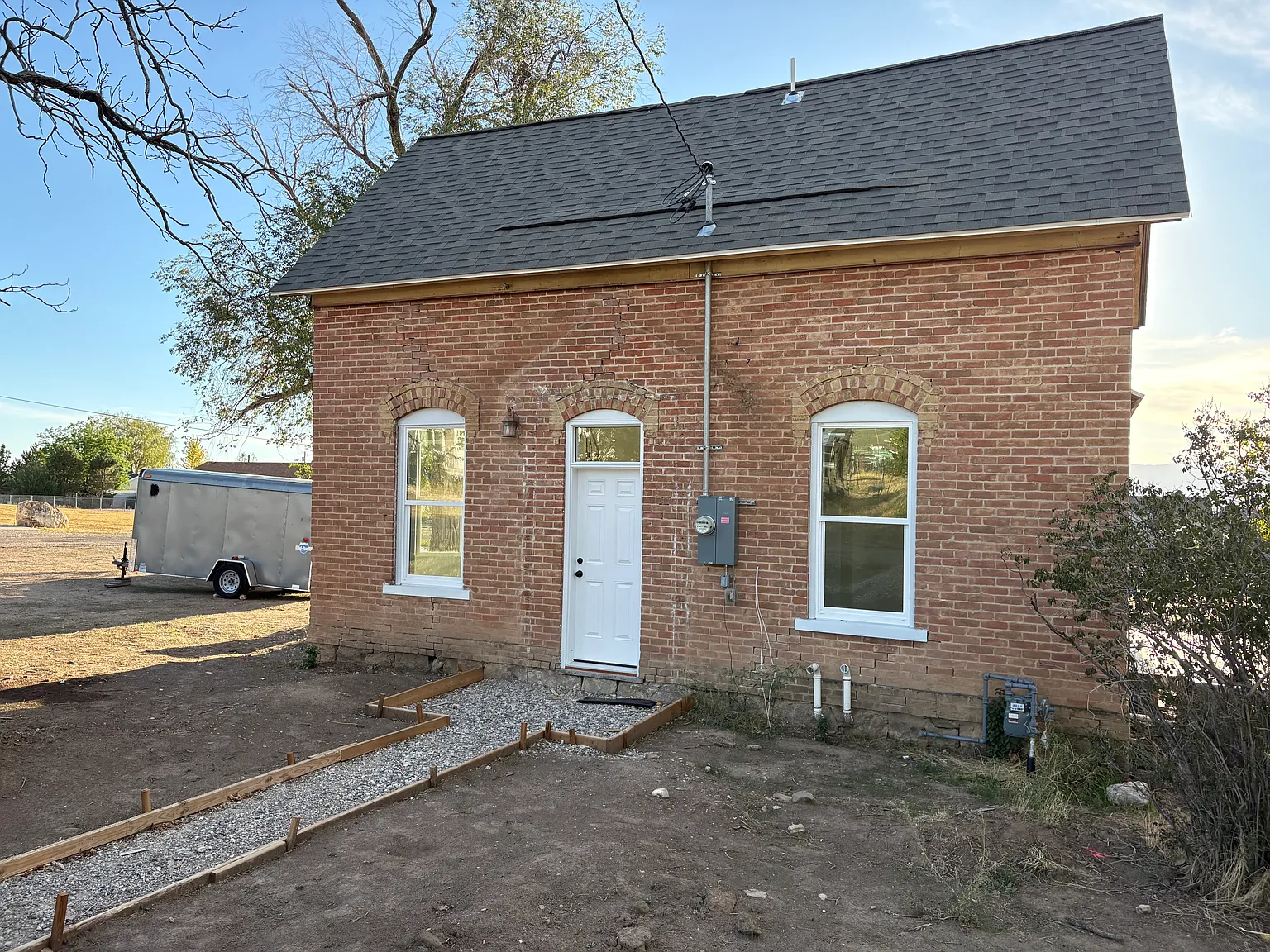 4 bed, 1400 sqft, $2,000 — Photo 1