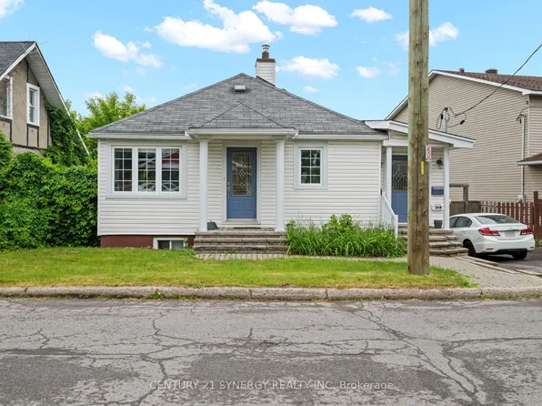 241 Bradley Ave, Ottawa, ON K1L 7E8
