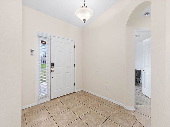 4th image of 6568 SW 129th Ln