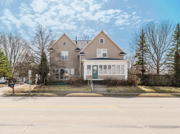 303 E Main St, Wautoma, WI 54982