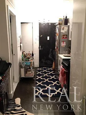 Rented by REAL New York | media 27