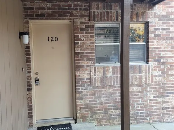 10485 Carrollbrook Cir APT 120, Tampa, FL 33618