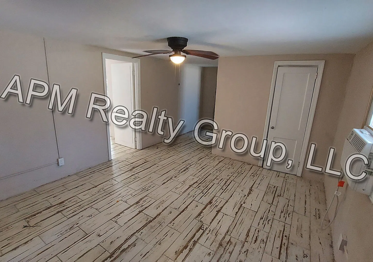 Updated West Columbia Apartment — Photo 4