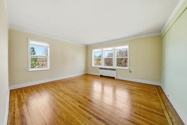 5444 Arlington Avenue #G44