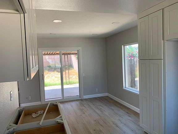 3rd image of 14648 Carlsbad Pl