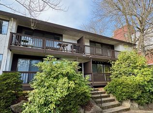 2111 NE 89th St, Seattle, WA 98115