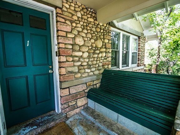 2nd image of 1111 Lincoln Pl #2620360