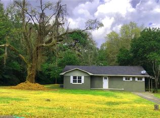 4558 Hillview Dr, Mobile, AL 36609