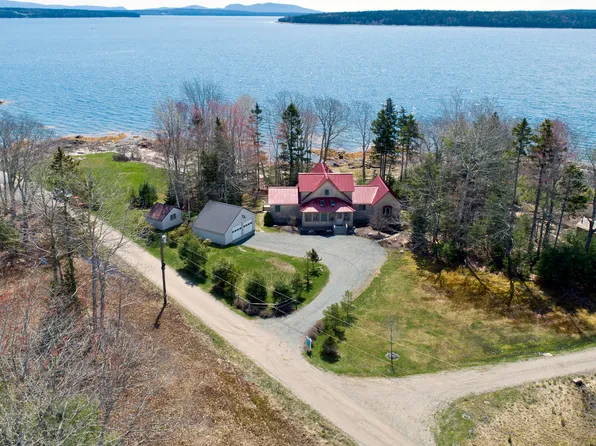 191 Woods Point Road, Blue Hill, ME 04614