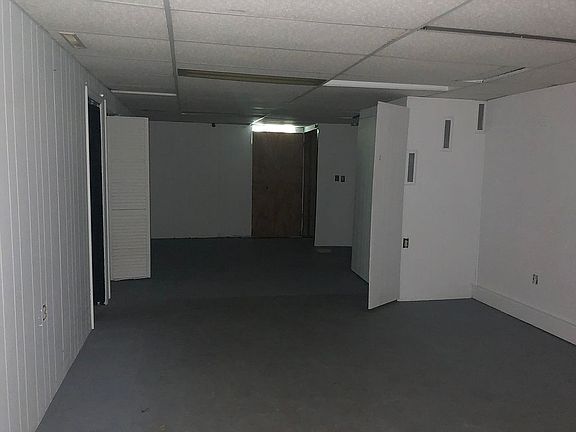 4th image of 2478 Norman Dr