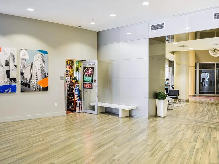 1750 N Bayshore Dr #4814 — Photo 30