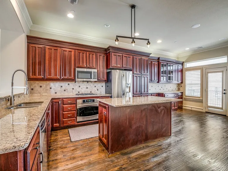 7927 Osborn Pkwy — Photo 5