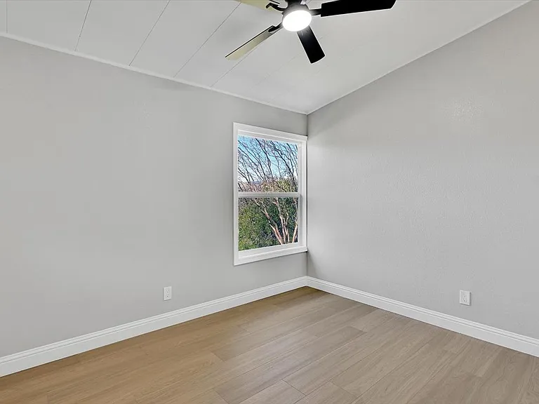 37 Westwood Way — Photo 27