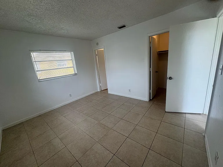 1480 NW 19th Ct #2 — Photo 7