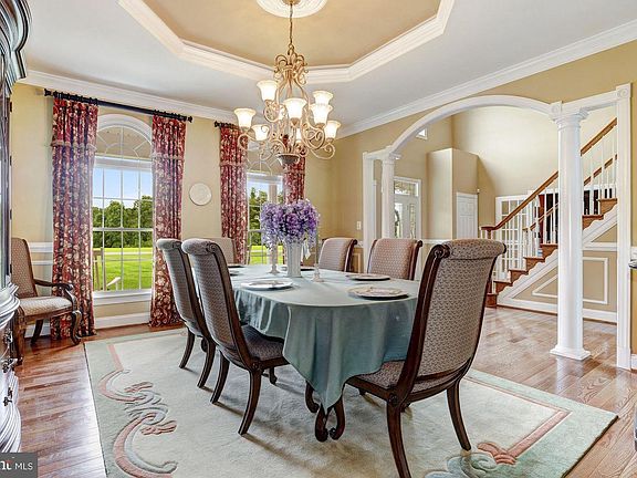 5th image of 2715 Fallsbrooke Manor Dr