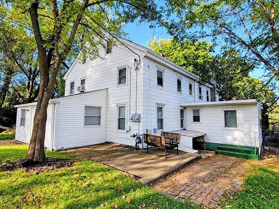 124 New Hillcrest Ave