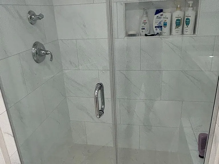 10324 Grosvenor Pl — Photo 5