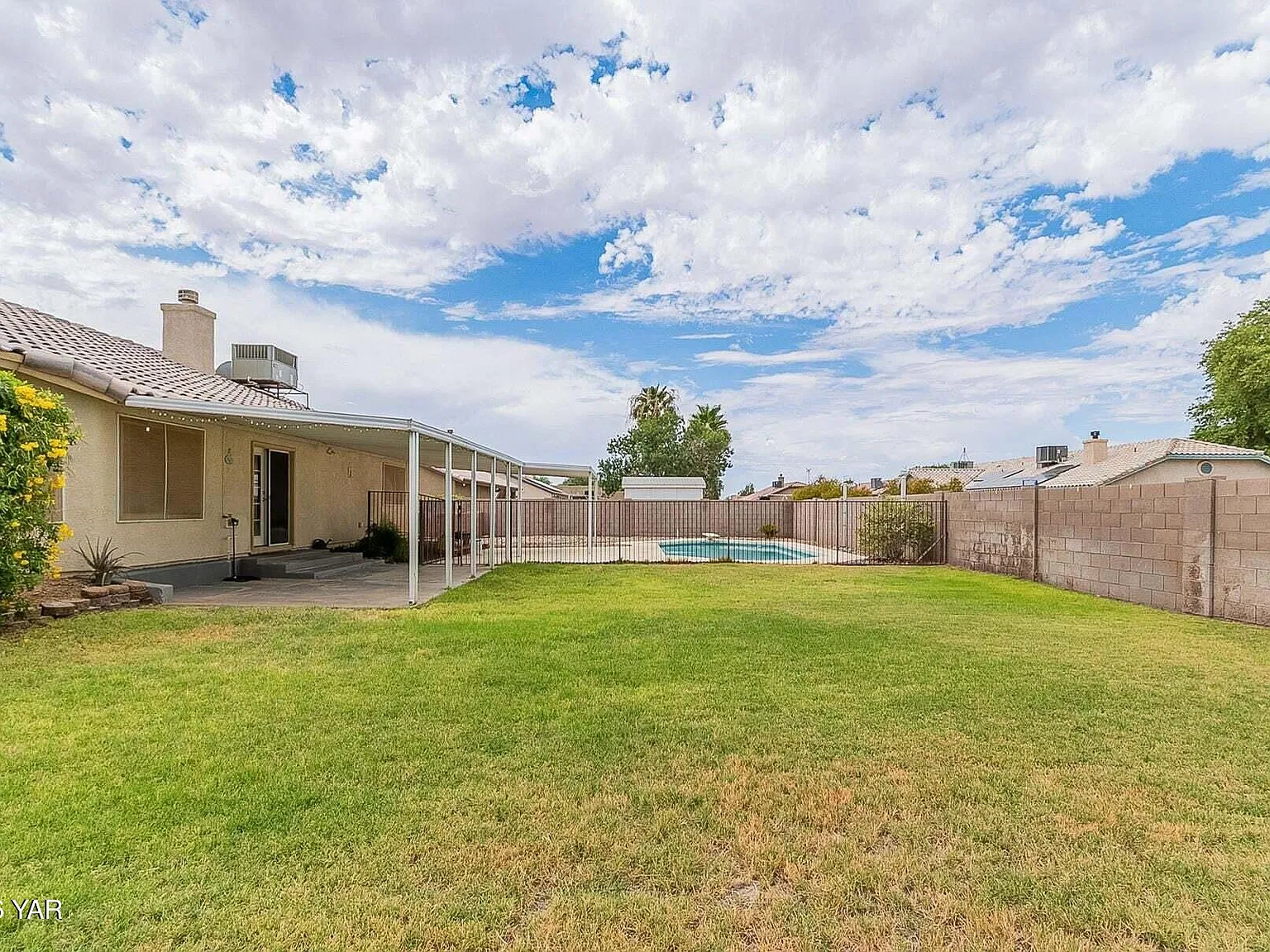 4 bed, 2.0 bath, 1962 sqft, $2,500 — Photo 3