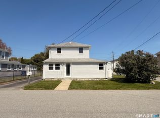 40 Portland Ave, Old Lyme, CT 06371