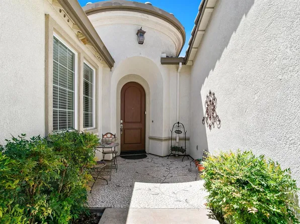 286 Cresta Way, Oakdale, CA 95361