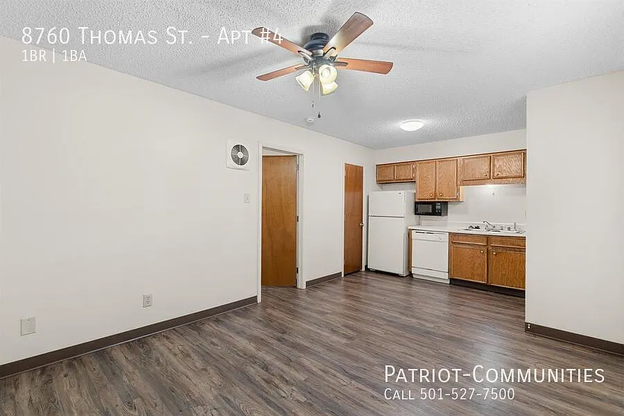 8760 Thomas St #4