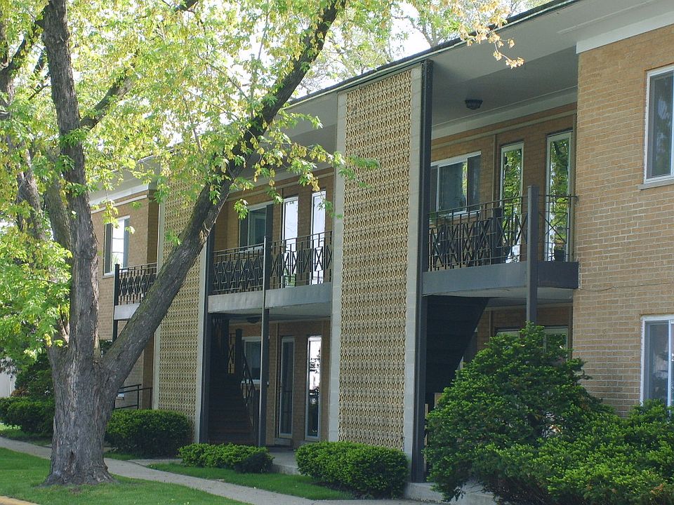 2nd image of 933 Graceland Ave APT 202