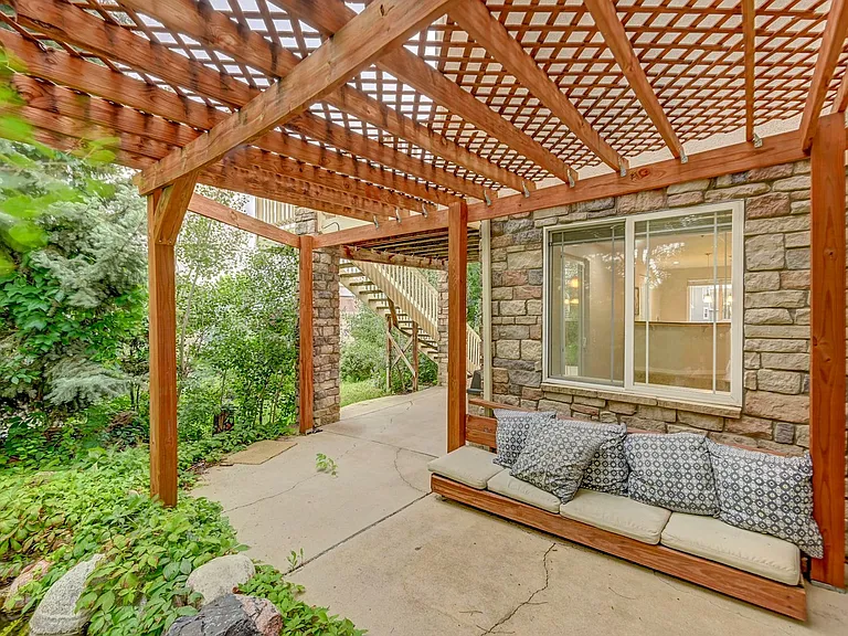 22848 E Euclid Cir — Photo 28