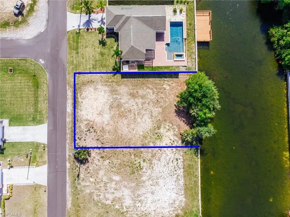 1516 NE 2nd Ter, Cape Coral, FL 33909
