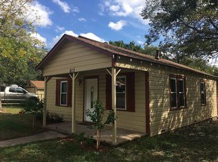 613 E Moore St, Granbury, TX 76048